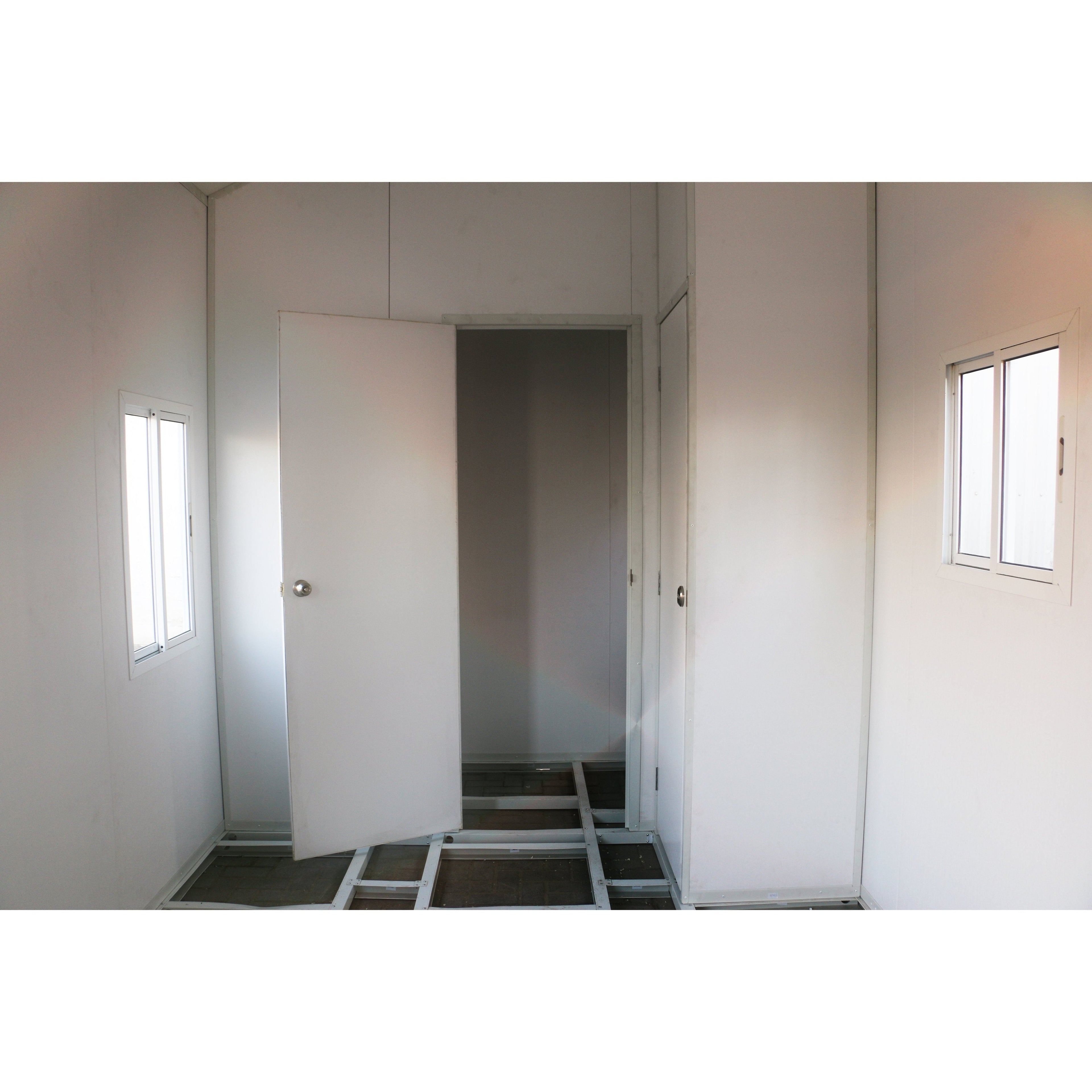 Boss Gable Roof Tiny House/Insulated Building 8.5' x 26'