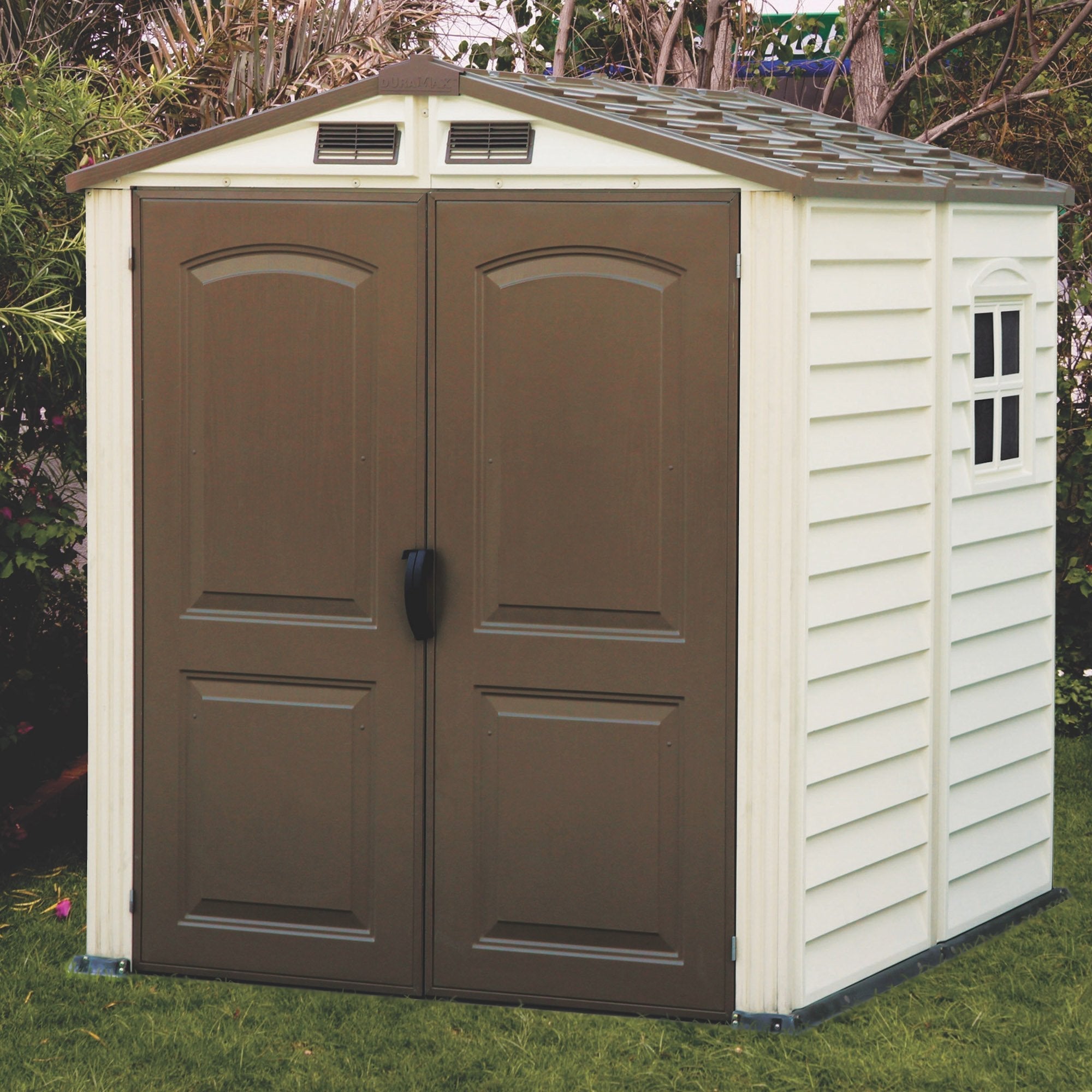 DuraMax 6ft x6ft Storemate Vinyl Shed with Floor and window